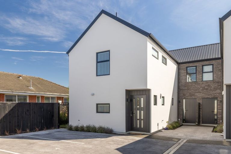 Photo of property in 3/31 Heywood Terrace, Richmond, Christchurch, 8013