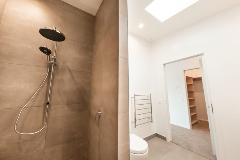 Photo of property in 16 Vanita Drive, Whitianga, 3510