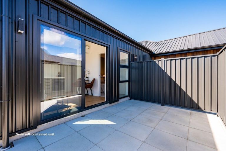 Photo of property in 6 Simpson Crescent, Wanaka, 9305