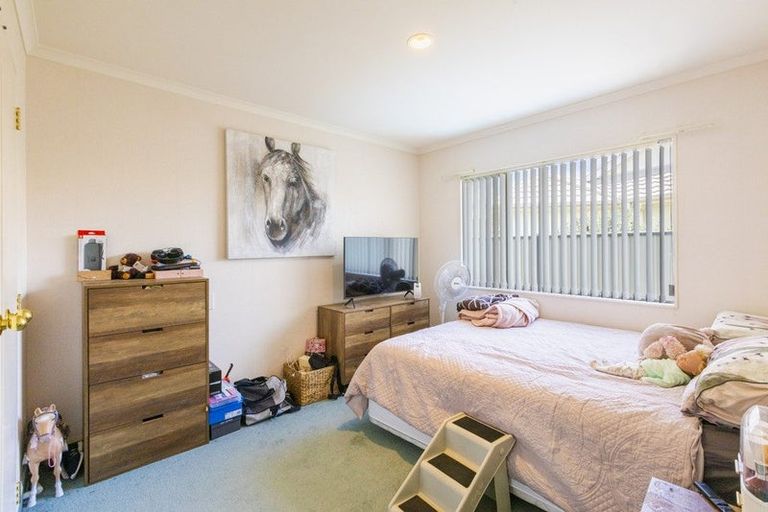 Photo of property in 6 Ellerslie Place, Taradale, Napier, 4112