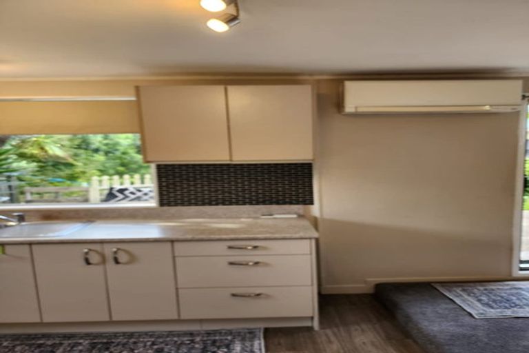 Photo of property in 1/198 Verbena Road, Birkdale, Auckland, 0626