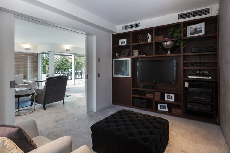 Photo of property in 8 Saint Barnabas Lane, Fendalton, Christchurch, 8052