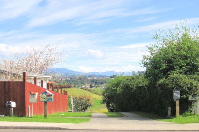 Photo of property in 121 Ohauiti Road, Hairini, Tauranga, 3112