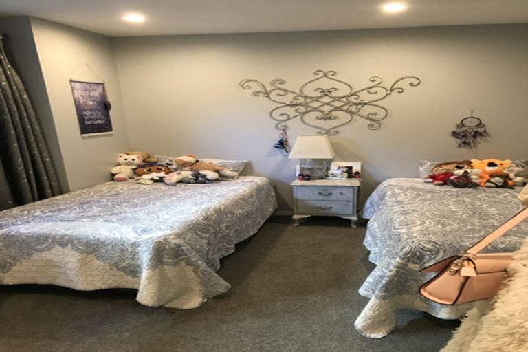 Photo of property in 4 Liston Avenue, Hilltop, Taupo, 3330