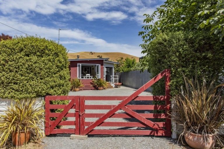 Photo of property in 3 Powis Street, Domett, 7383