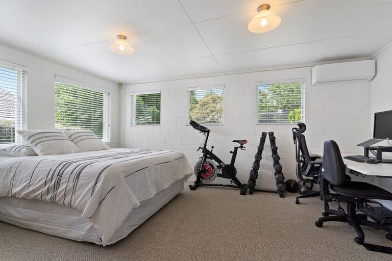 Photo of property in 31 Mcdowell Crescent, Hillcrest, Auckland, 0627