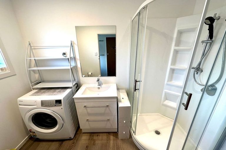 Photo of property in 2/299 Ruahine Street, Terrace End, Palmerston North, 4410