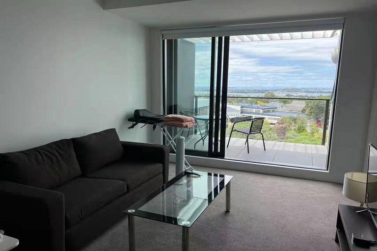 Photo of property in 403/19 Rawene Road, Birkenhead, Auckland, 0626