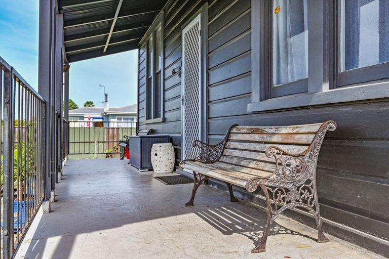 Photo of property in 307 Park Road South, Akina, Hastings, 4122