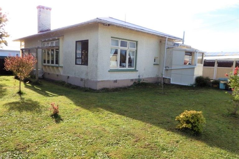 Photo of property in 15 Cuba Street, Marton, 4710