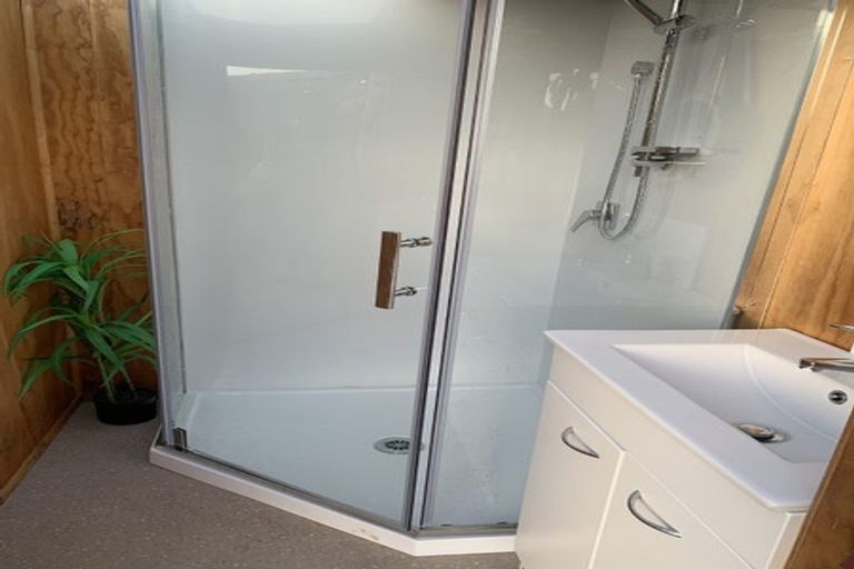 Photo of property in 1665 Matapouri Road, Matapouri, Whangarei, 0173