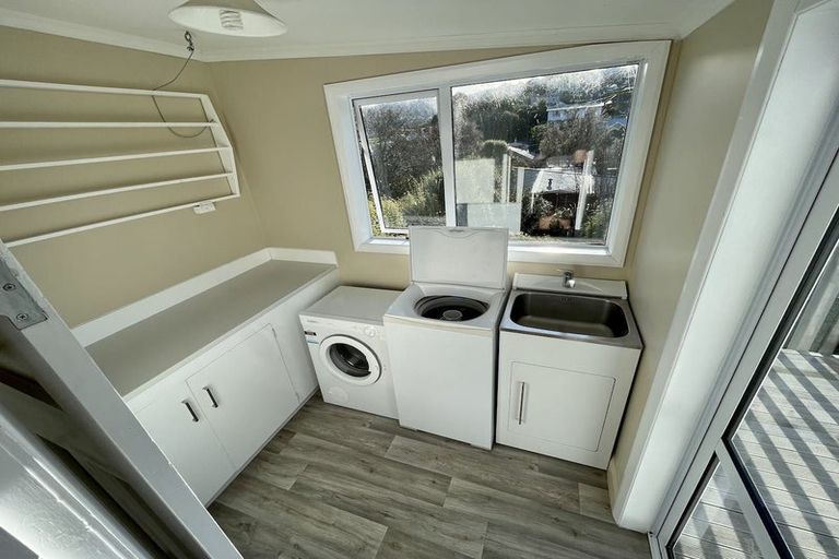 Photo of property in 72 Kaikorai Valley Road, Kaikorai, Dunedin, 9010