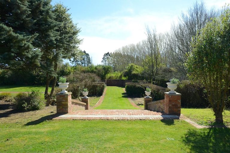 Photo of property in 68 Johns Road, Belfast, Christchurch, 8051