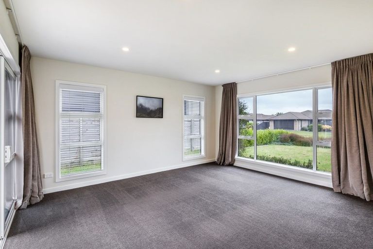 Photo of property in 12 Windsor Street, Richmond Heights, Taupo, 3330