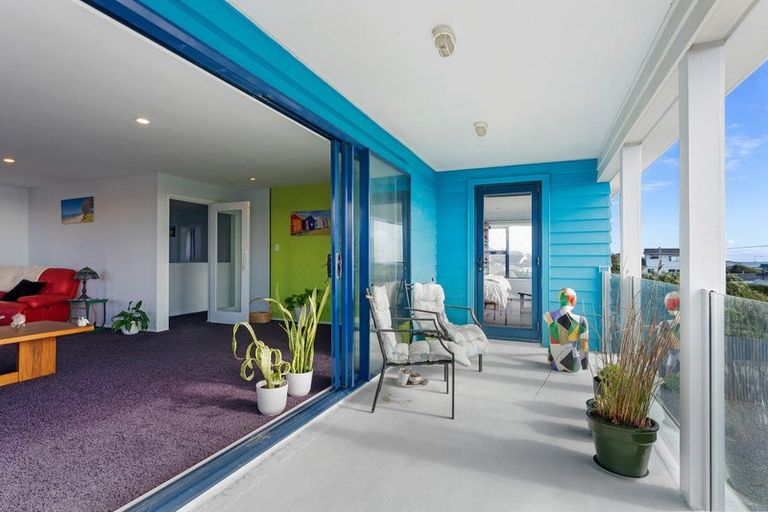 Photo of property in 100b Marine Parade, Otaki Beach, Otaki, 5512