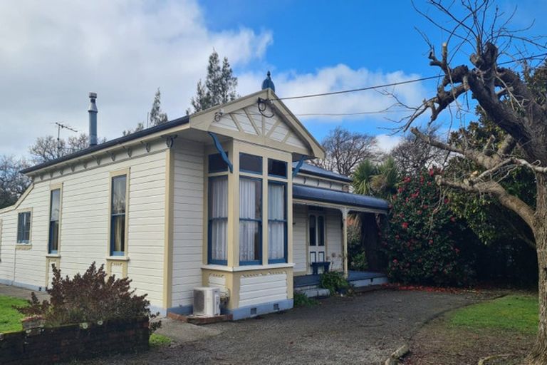 Photo of property in 27 Wood Street, Greytown, 5712