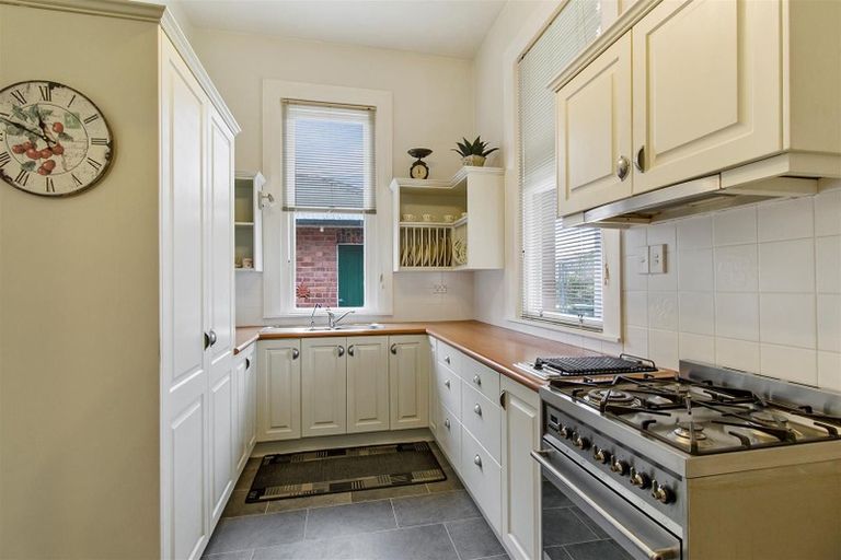 Photo of property in 90 Shearman Street, Waimate, 7924