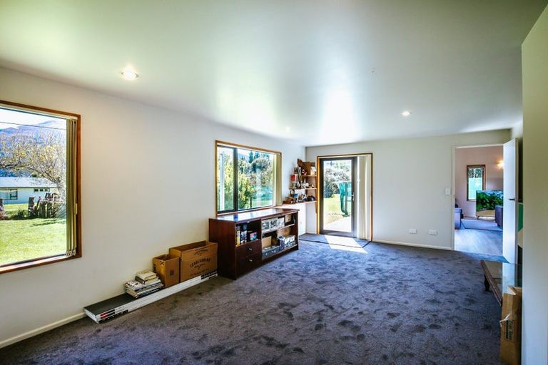 Photo of property in 5 Kiwi Street, Makarora, Wanaka, 9382