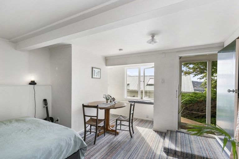 Photo of property in 9 Lerwick Terrace, Melrose, Wellington, 6023