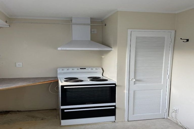 Photo of property in 119 Archmillen Avenue, Pakuranga Heights, Auckland, 2010