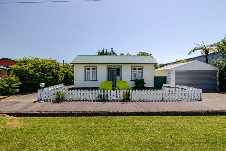 Photo of property in 40 Tyndall Street, Pahiatua, 4910