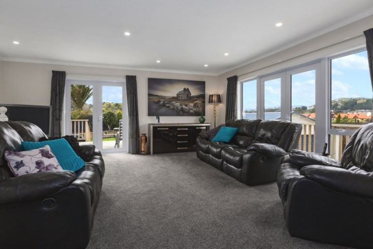 Photo of property in 61 Discovery Drive, Whitby, Porirua, 5024