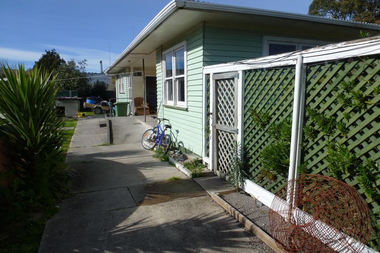 Photo of property in 42 Huxley Road, Outer Kaiti, Gisborne, 4010