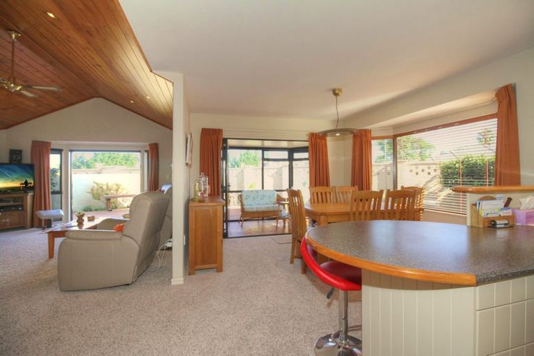 Photo of property in 71 Beachwater Drive, Papamoa Beach, Papamoa, 3118