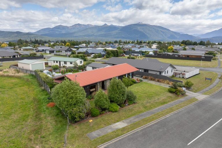 Photo of property in 91 Govan Drive, Te Anau, 9600