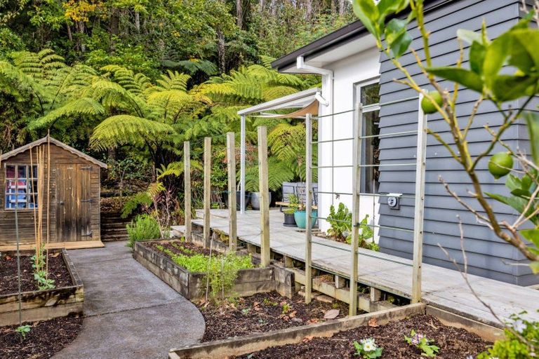 Photo of property in 8 Bright Way, Lower Vogeltown, New Plymouth, 4310