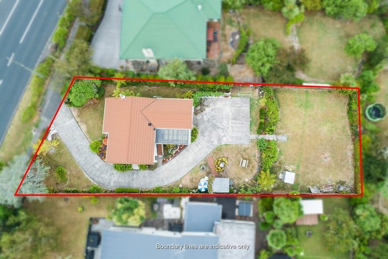 Photo of property in 530 Beach Road, Murrays Bay, Auckland, 0630