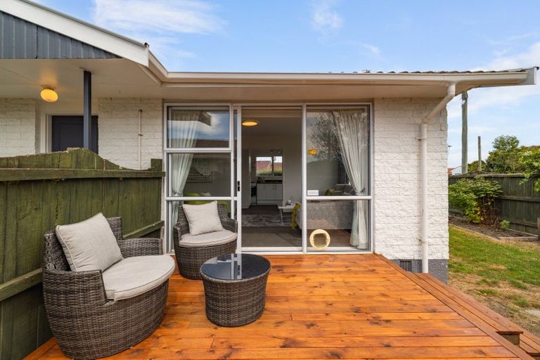 Photo of property in 1/180a Grimseys Road, Redwood, Christchurch, 8051