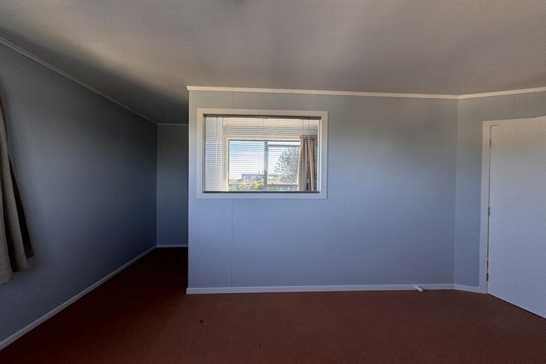 Photo of property in 30 Rua Avenue, Waitarere Beach, Levin, 5510