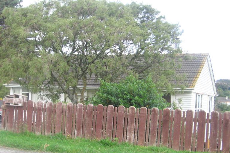 Photo of property in 12 King Crescent, Ranui, Porirua, 5024