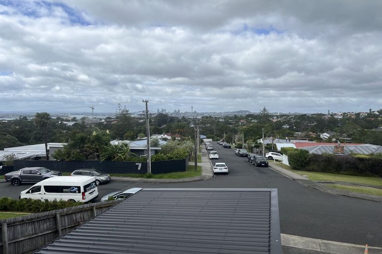 Photo of property in 14 City View Terrace, Birkenhead, Auckland, 0626