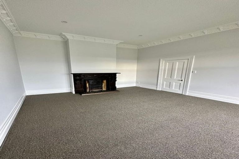 Photo of property in 23 Royal Crescent, Saint Kilda, Dunedin, 9012