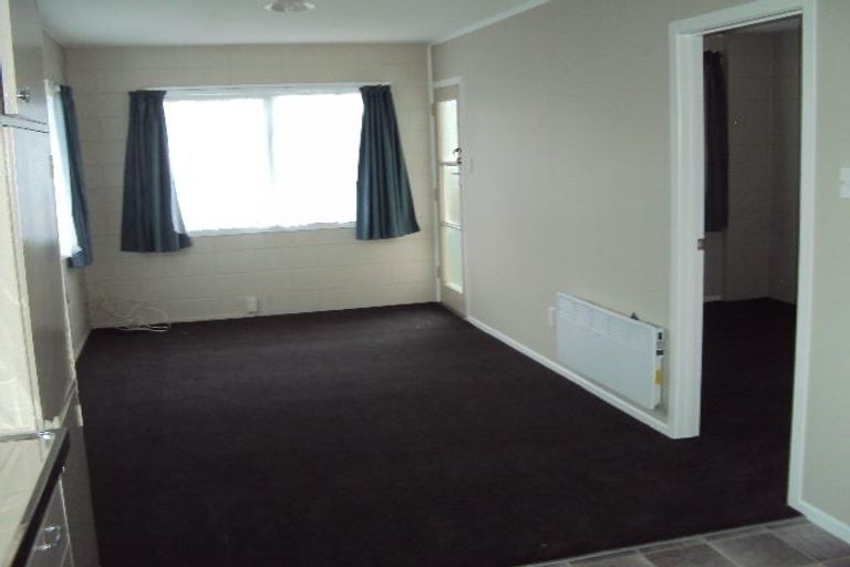 Photo of property in 2/10 Te Aroha Street, Hamilton East, Hamilton, 3216