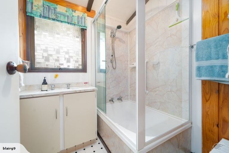 Photo of property in 11 Chamberlain Road, Masterton, 5810