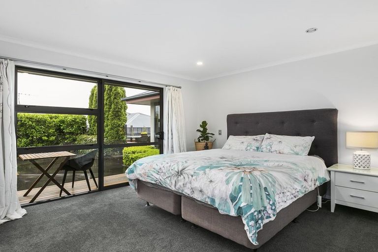 Photo of property in 1 Sunninghurst Drive, Fairfield, Dunedin, 9018