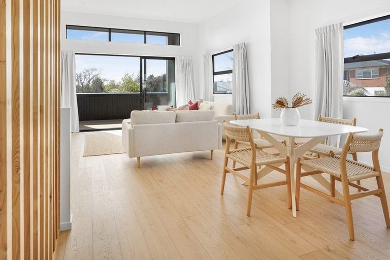 Photo of property in 4/7 Tarbett Road, Hillcrest, Hamilton, 3216