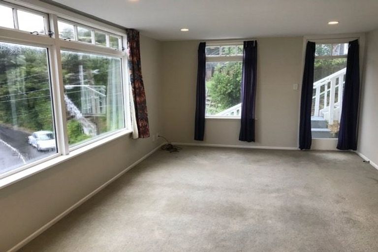 Photo of property in 63 Palliser Road, Roseneath, Wellington, 6011