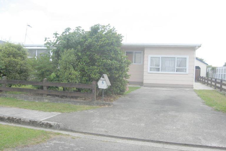Photo of property in 5 Edward Street, Pahiatua, 4910