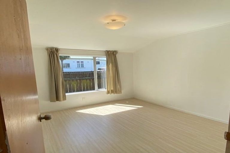 Photo of property in 34 Finlayson Avenue, Clendon Park, Auckland, 2103