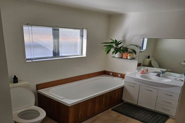 Photo of property in 79 Leighton Avenue, Waiwhetu, Lower Hutt, 5010