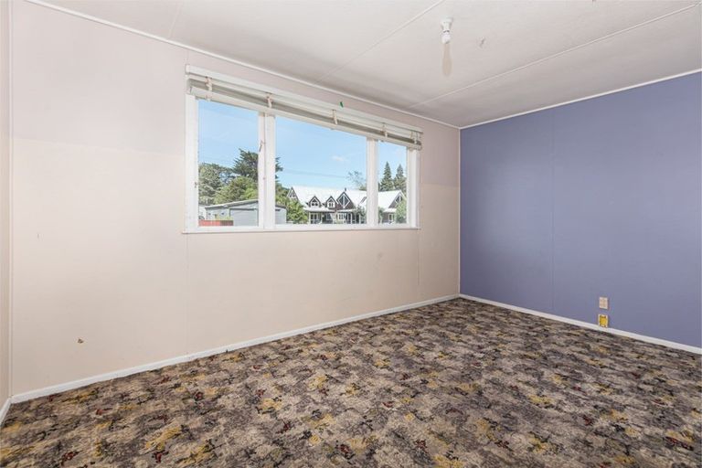 Photo of property in 7 Franklin Street, Porangahau, 4291