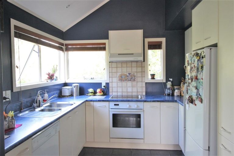 Photo of property in 1/86 Oaktree Avenue, Browns Bay, Auckland, 0630