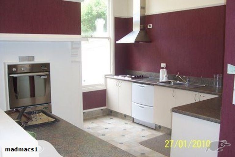 Photo of property in 6 Heriot Row, Dunedin Central, Dunedin, 9016