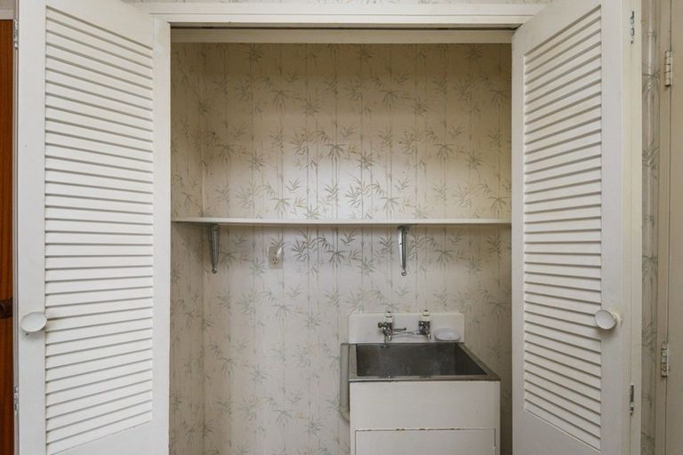 Photo of property in 73 East Street, Feilding, 4702