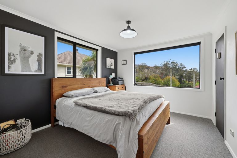 Photo of property in 8 Ellersley Street, Halfway Bush, Dunedin, 9010