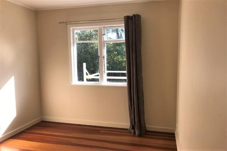 Photo of property in 40 Govett Avenue, Frankleigh Park, New Plymouth, 4310